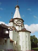 Суздаль. Успенская церковь. Суздаль. Успенская церковь.