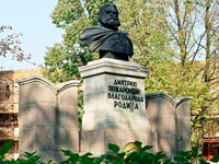 Суздаль. Памятник Дмитрию Пожарскому. Суздаль. Памятник Дмитрию Пожарскому.